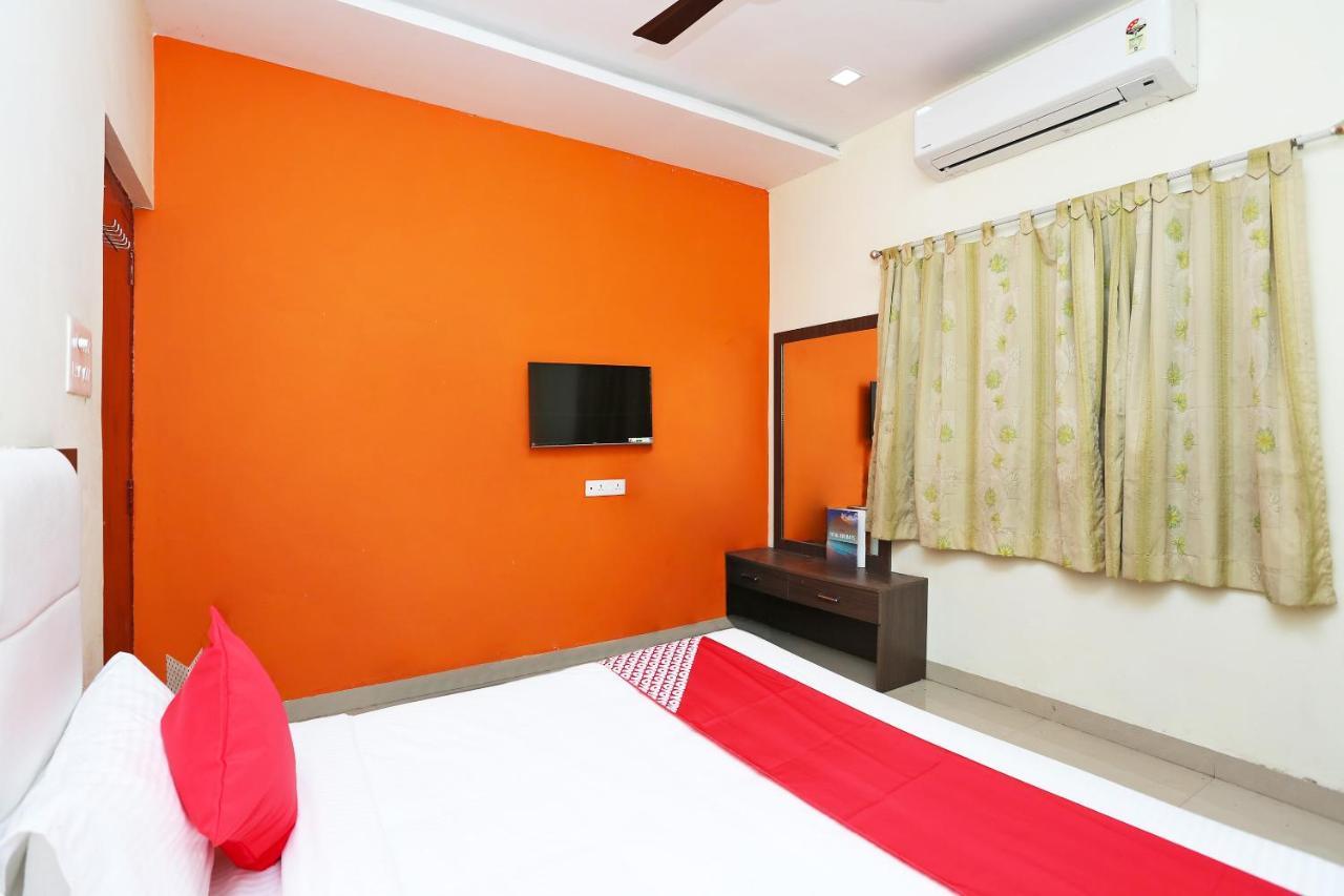 Oyo 14354 Amar Marriage Palace Hotel Dharmpura Bagian luar foto