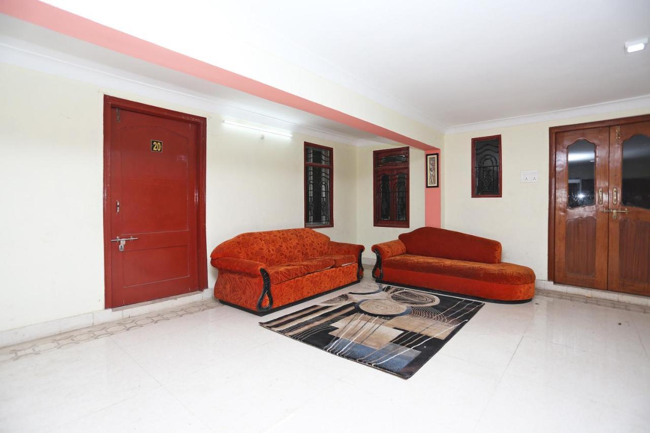 Oyo 14354 Amar Marriage Palace Hotel Dharmpura Bagian luar foto