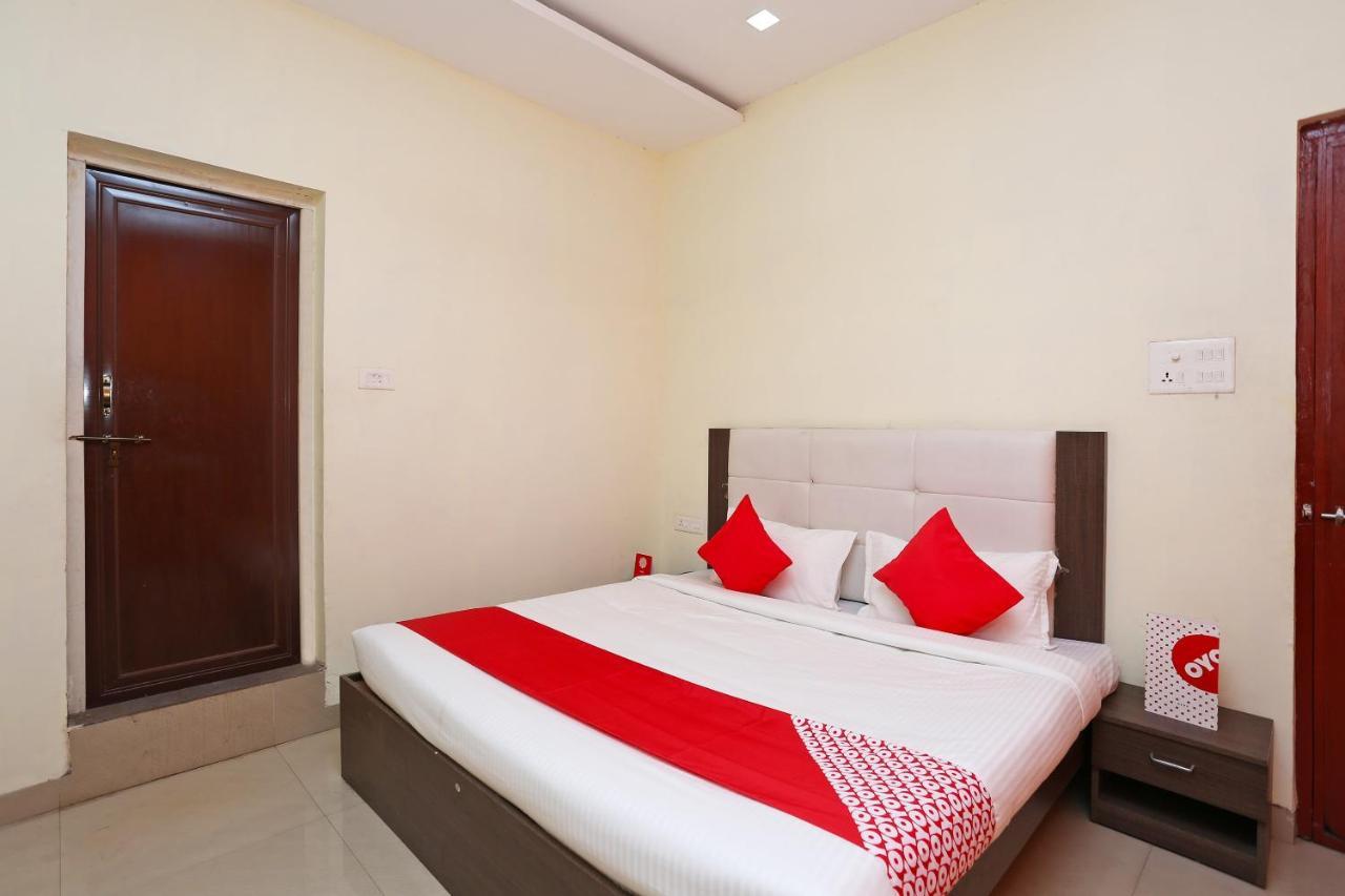 Oyo 14354 Amar Marriage Palace Hotel Dharmpura Bagian luar foto