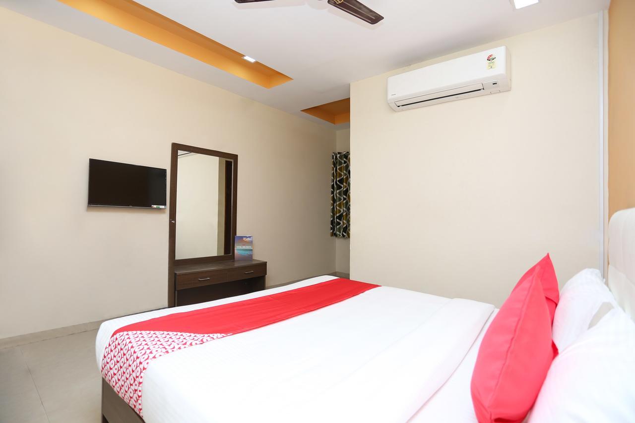 Oyo 14354 Amar Marriage Palace Hotel Dharmpura Bagian luar foto